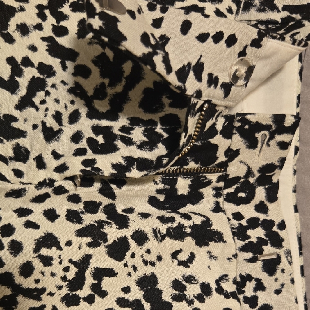 J. Crew Black and White Linen Scalloped Shorts - Picture 6 of 6